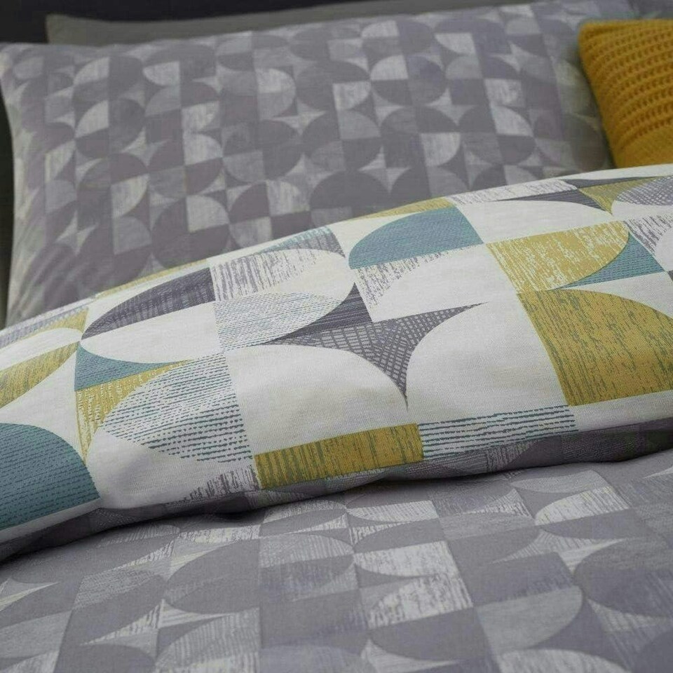 image 1 of Catherine Lansfield Retro Circles Multi Duvet Cover Set Multi | King