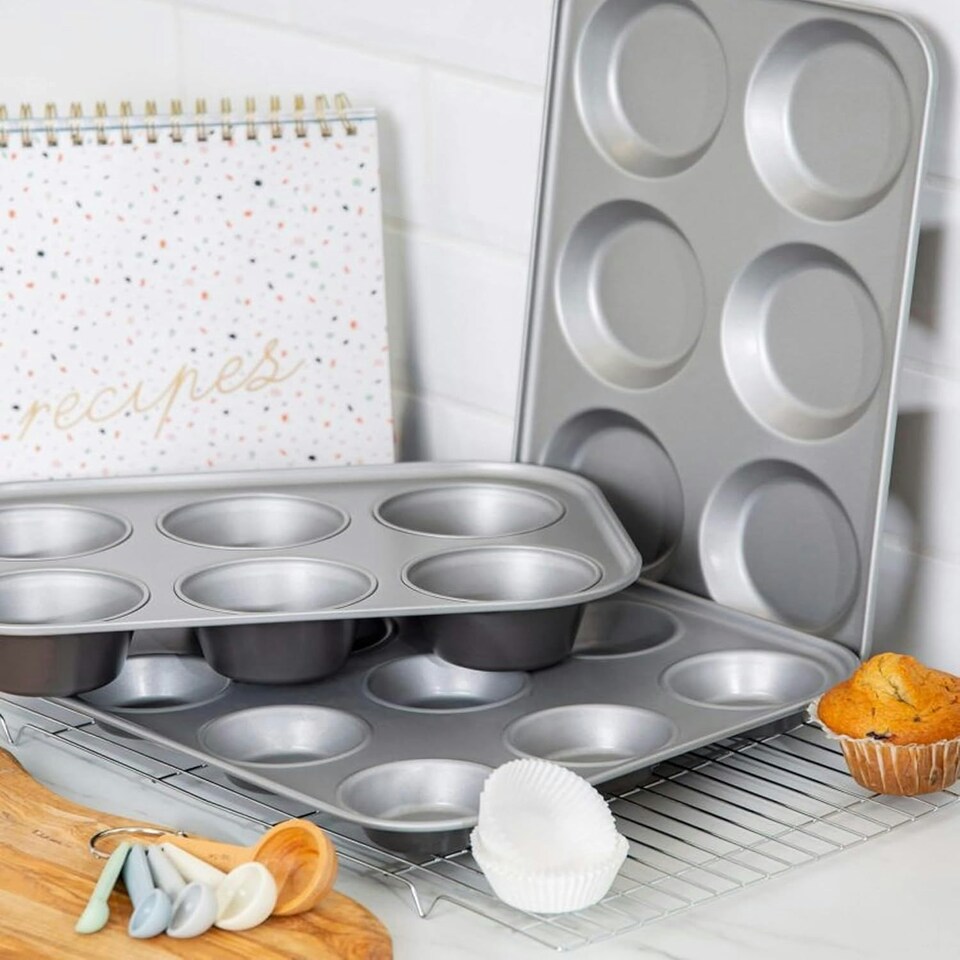 image 1 of 2 x Dishwasher & Oven Safe 12 Cup Muffin/Cupcake Non-Stick Easy to Use Tray Silver