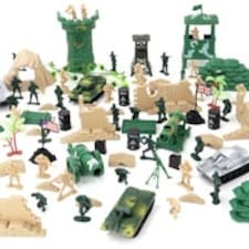 100 Piece Military Play Set with Toy Soldiers Military Figures Tanks Planes Flags Carry Case and Battlefield Accessories