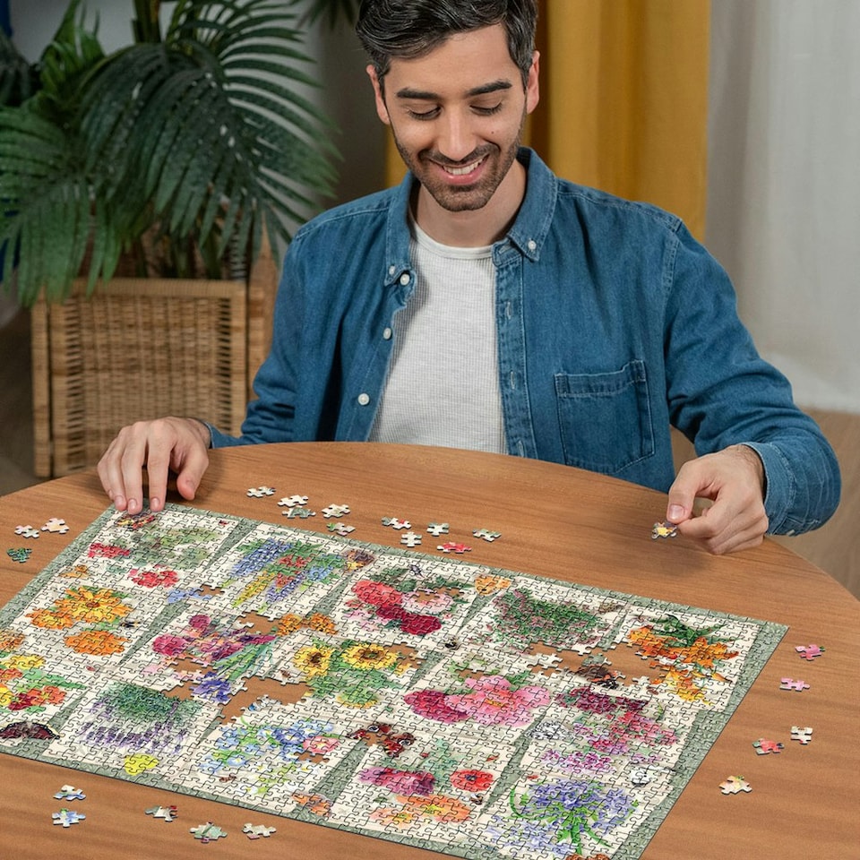 image 1 of Ravensburger Country Garden Favourites 1000 Piece