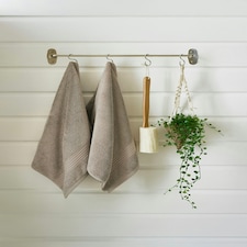 Poloma 700GSM Supersoft Cotton Towels – Ultra-Absorbent, Premium Comfort in All Sizes Brown | Taupe | Hand towel
