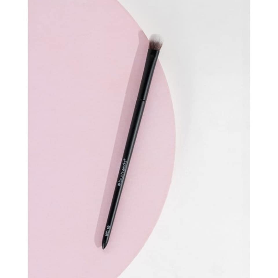 image 1 of Brushworks No. 19 Crease Blending Eye Brush