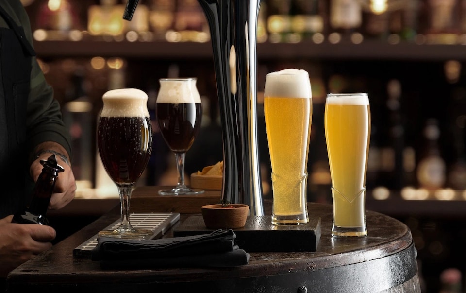 image 1 of 410ml Stemmed Beer Drinking Glasses Lager Stout Porter Bar Glass Goblets | Clear | Clear | Set of 8 | 8