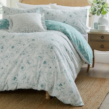 Wylder Bella Reversible Floral Single Duvet Cover Set Blue | White | Single