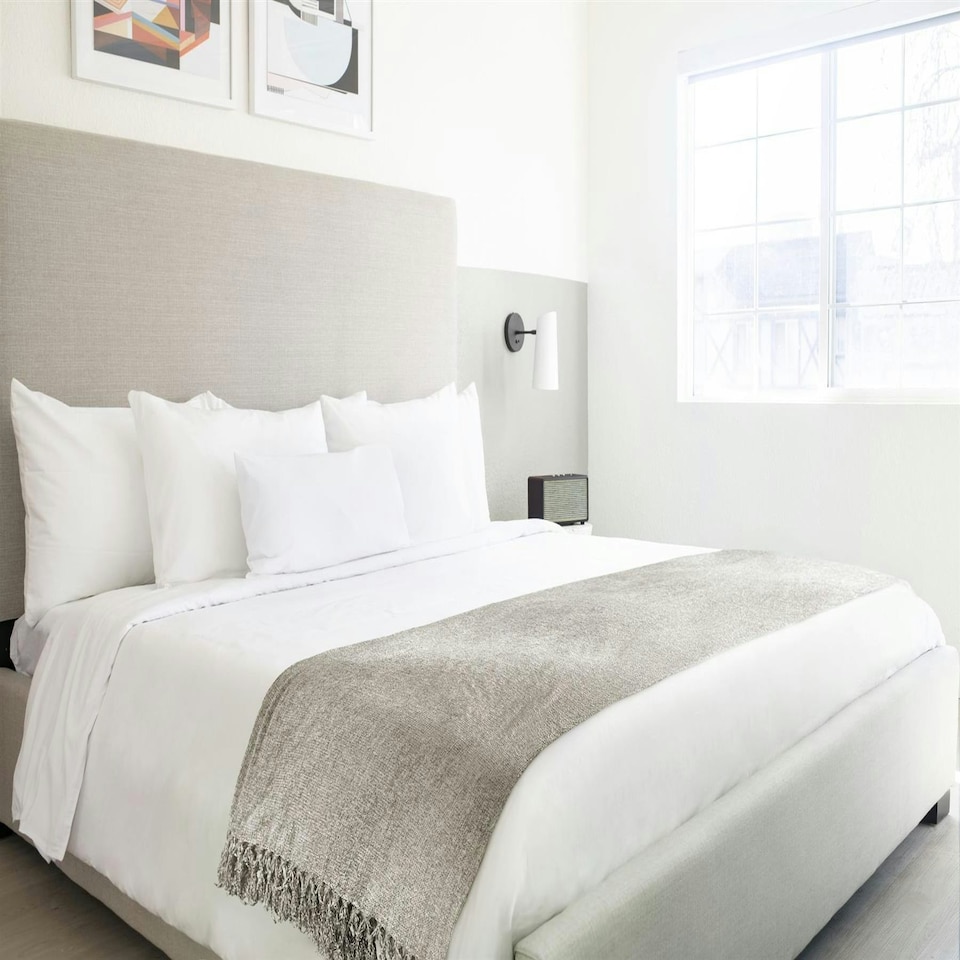 image 1 of Darcy Tassel Dove Grey Blanket/Throw Grey | 150x200cm