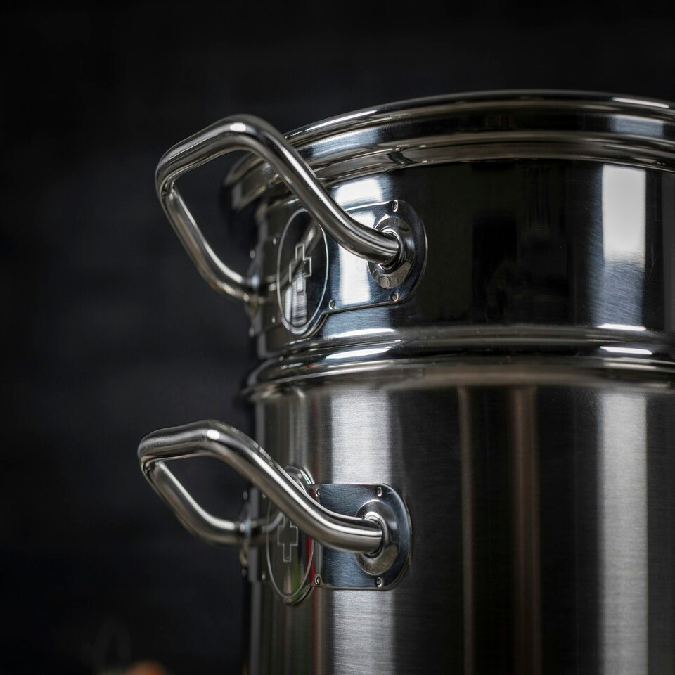 image 1 of Montreux Pasta Pot with Insert 6.5L 22cm