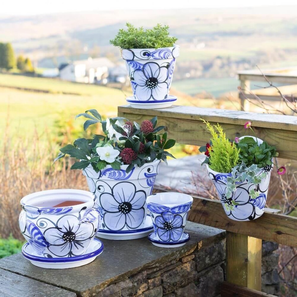 image 1 of Verano Spanish Ceramics Bola Plant Pot 25 x 21cm & Drainage Plate 27cm - Blue Flower