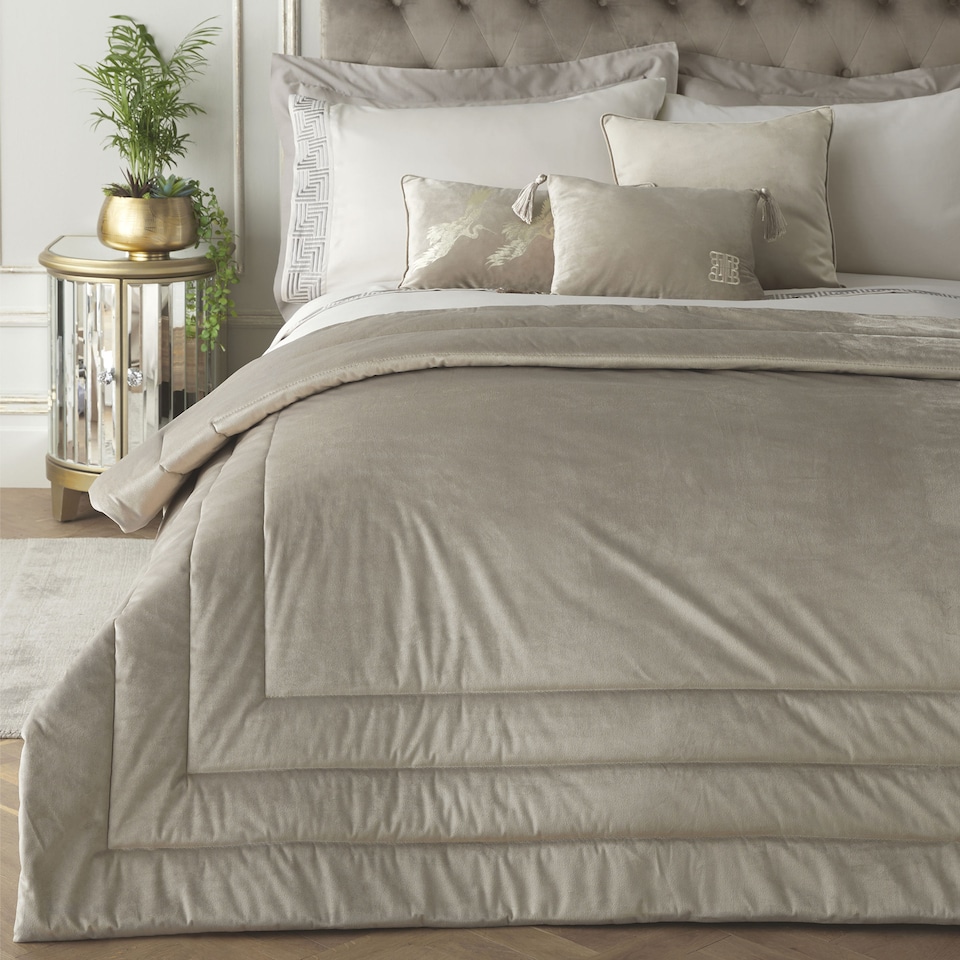 Laurence Llewelyn-Bowen Chic Bedspread Oyster