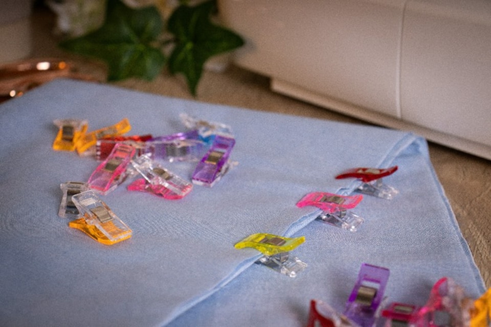 image 1 of Milward Quilters Clips - 60 Bright Neon Fabric & Sewing Clips with Seam Guides, Safer than Pins