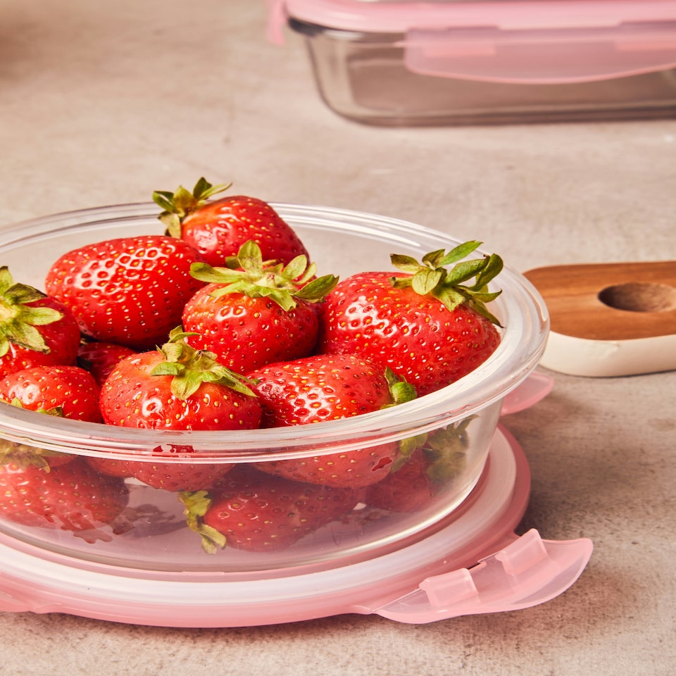 image 1 of Interiors by Premier 620ml Round Food Storage Container, BPA-Free PP Pink Lid Kitchen Food Storage Container, Food Containers