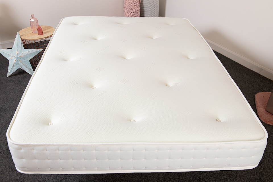 image 1 of 3-Tac Hand-Tufted Hybrid Mattress - 20cm Deep, Quilted Soft Sleep Surface | White | European King Size