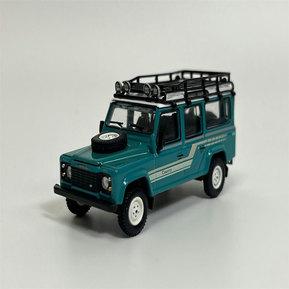 image 1 of Land Rover Defender 110 1985 County Station Wagon Green LHD 1:64 Mini GT MGT00590L