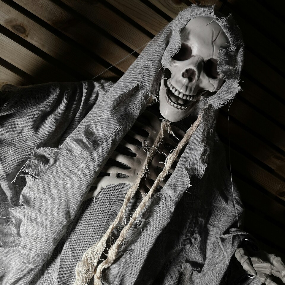 image 1 of 2m (6.5ft) Grey Hanging Halloween Skeleton Ghost Decoration with Chains