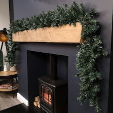 2.7m x 25cm Plain Green Christmas Garland with 200 Tips