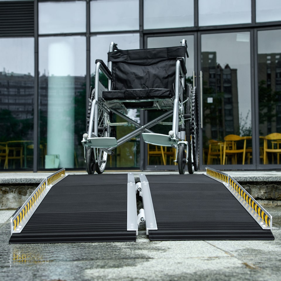 image 1 of HOMCOM Wheelchair Ramp, 152L 73Wcm, 272KG Capacity, Folding Aluminium Threshold Ramp with Non-Skid Surface, Transition Plates Above and Below for Home, Steps, Stairs, Curbs, Doorways