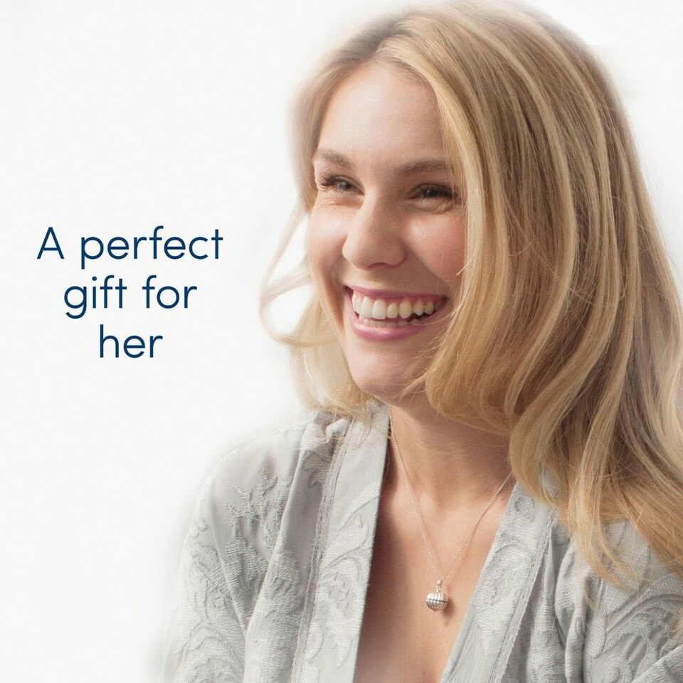 image 1 of Dove Body Wash Collection Gift Set Cleans Smoother Skin Relax 3 Piece