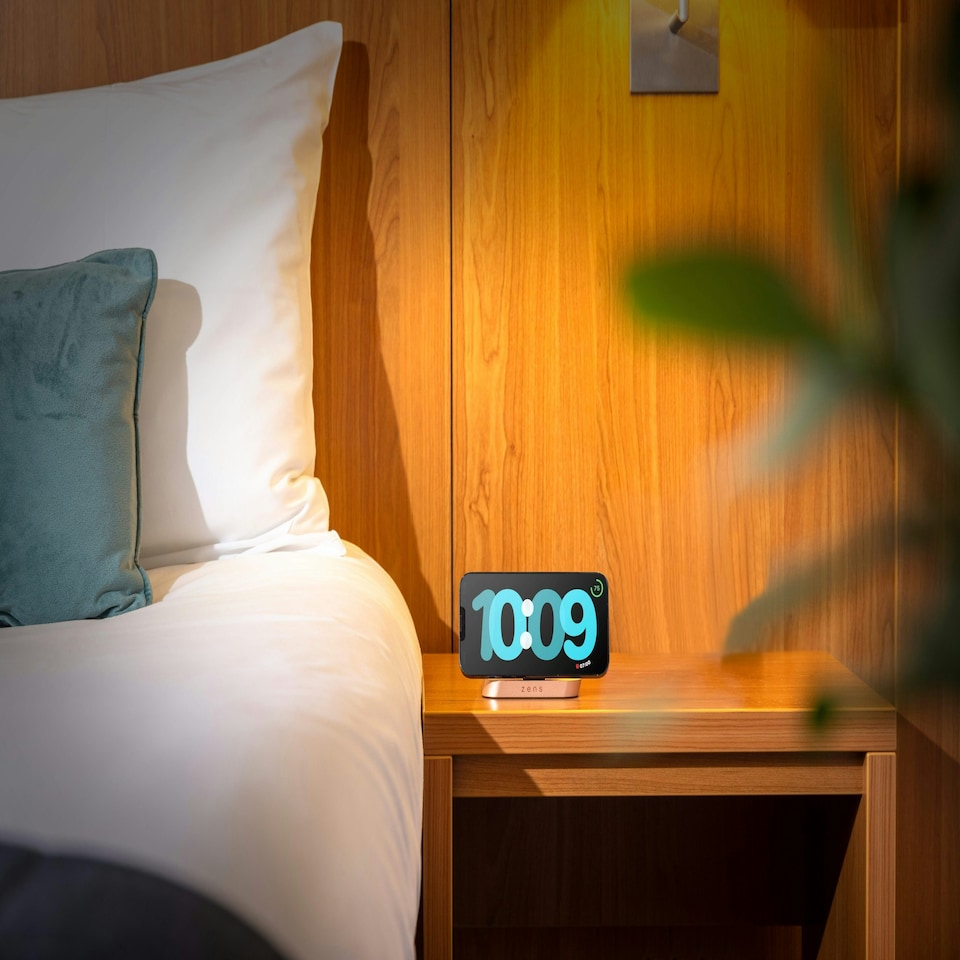 image 1 of Zens Nightstand Magnetic Wireless Charger Pro 2 (incl. Wall Charger) - copper
