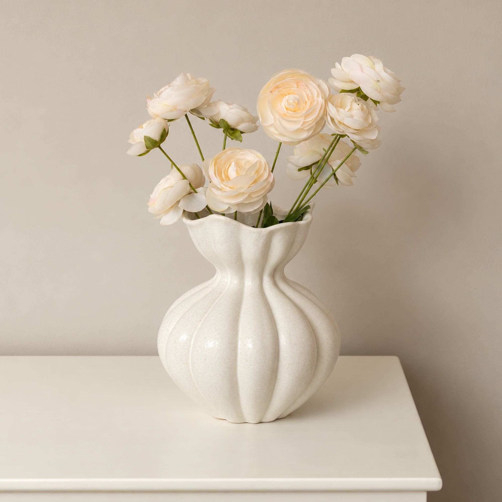Melody Maison Large Round Fluted White Speckled Ceramic Flower Vase