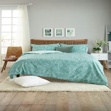 Cow Parsley Botanical Print Duvet Cover Set – Cotton Rich 200 Thread Count Soft Bedding Green | Super King