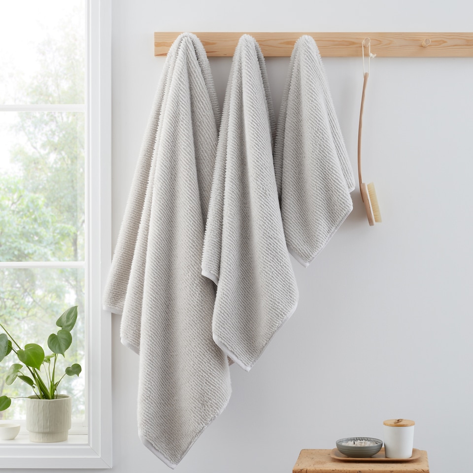 image 1 of Bianca Soft Zero Twist Spa Cotton Bath Towel | Silver | Silver Grey | Bath towel