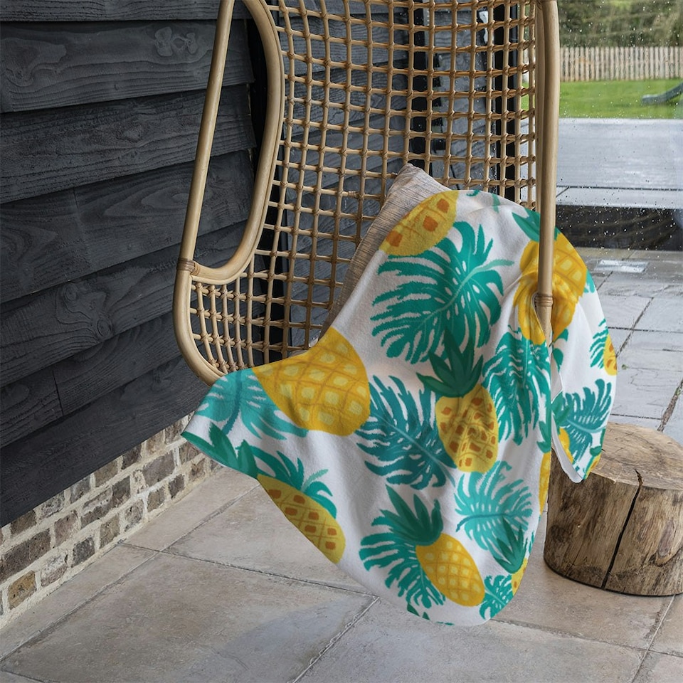 image 1 of Pineapples (Blanket)