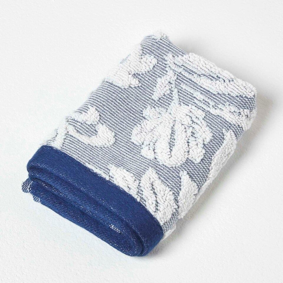 Homescapes Damask 100% Turkish Cotton 600 GSM Face Cloth - Navy Blue | Face cloth