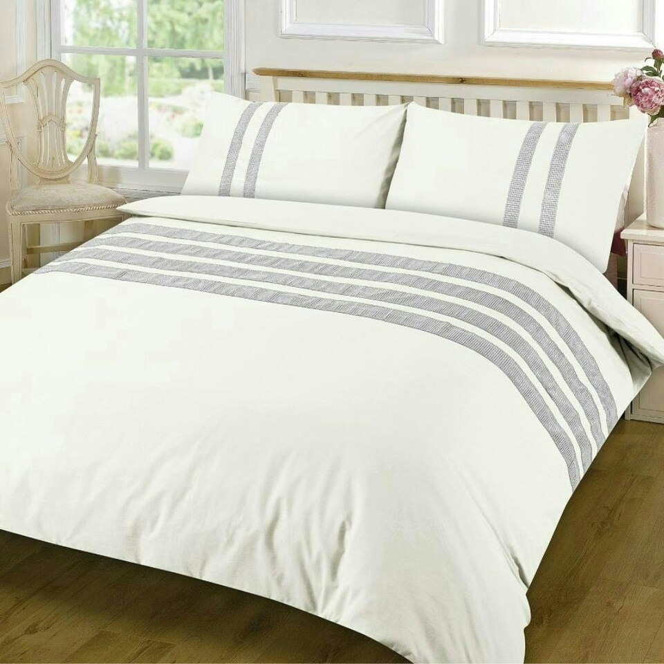 image 1 of Lace Dia Duvet Cover Set - Super King - Cream