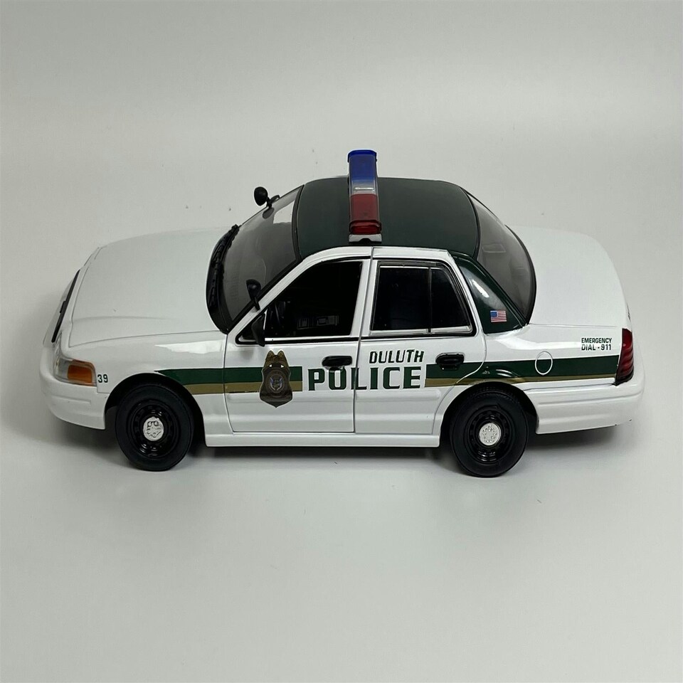 image 1 of Fargo 2006 Ford Crown Victora 1:24 Scale Greenlight 84153