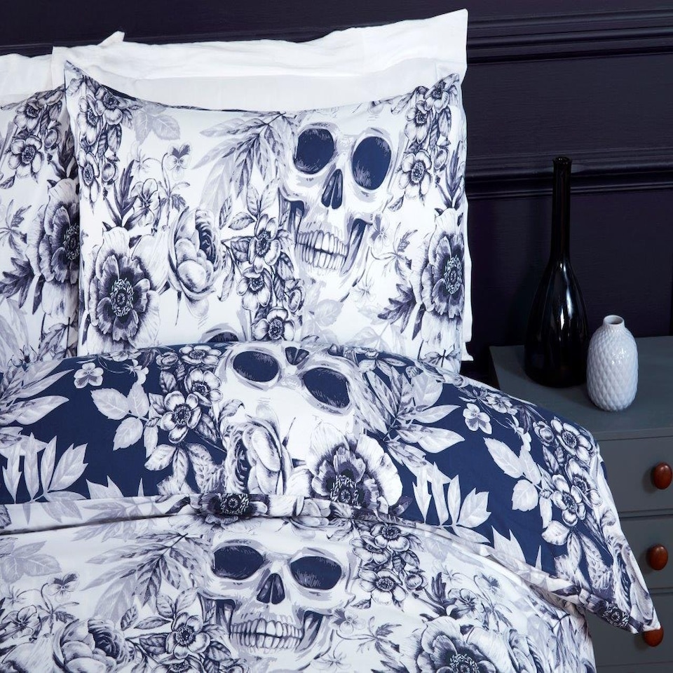 image 1 of Rapport Gothic Skulls Duvet Cover Set White White | King