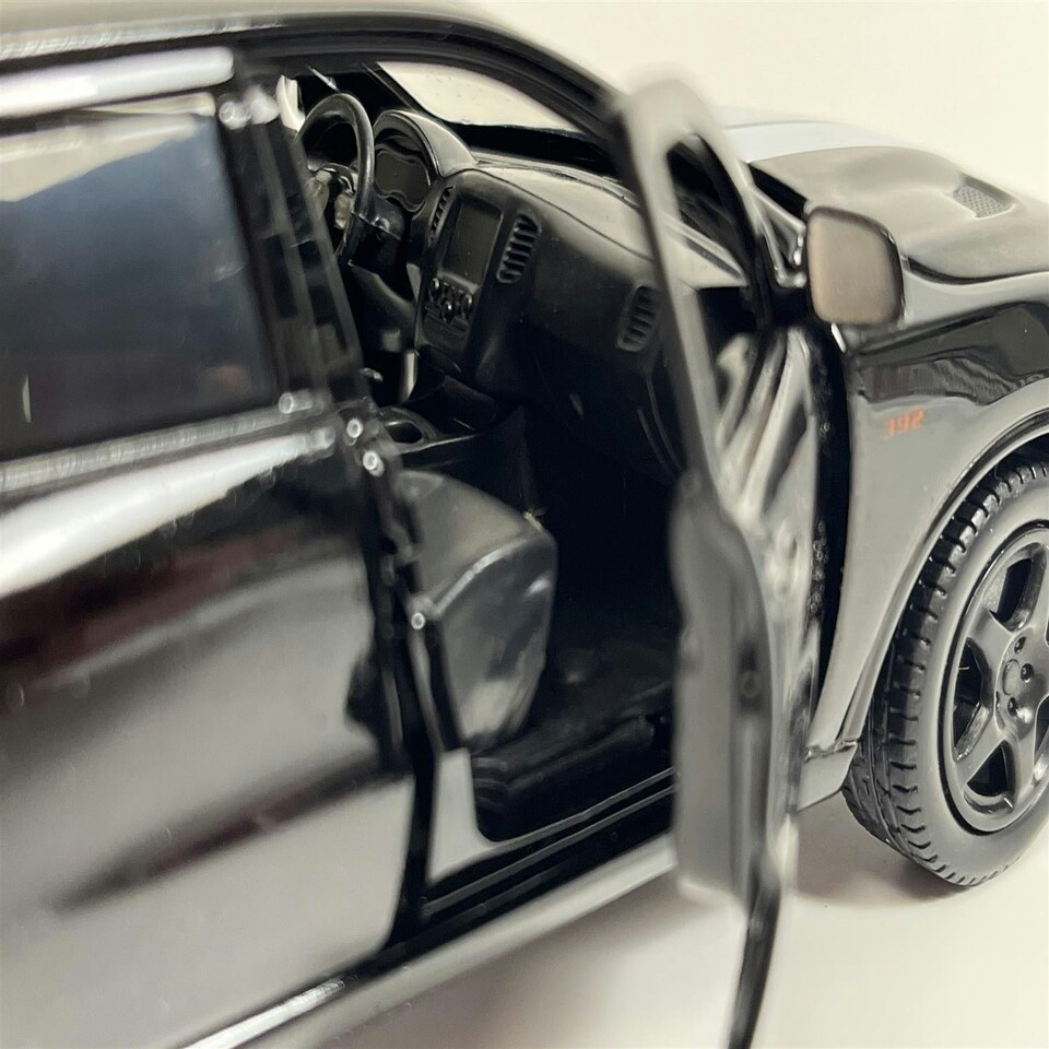 image 1 of Dodge Durango SRT Black LHD 1:32 Scale Light & Sound Tayumo 32145020