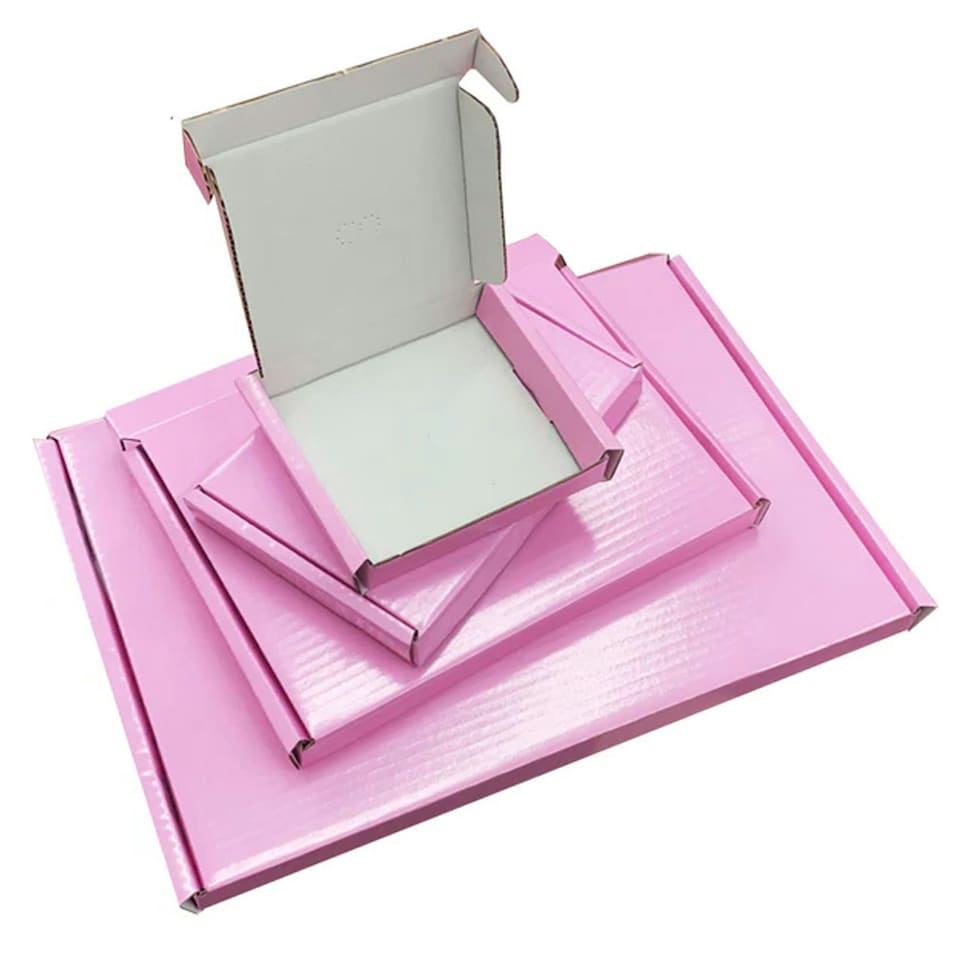 image 1 of 100 x Bright Pink Postal Packing Shipping Die Cut Boxes C5 Size Pink