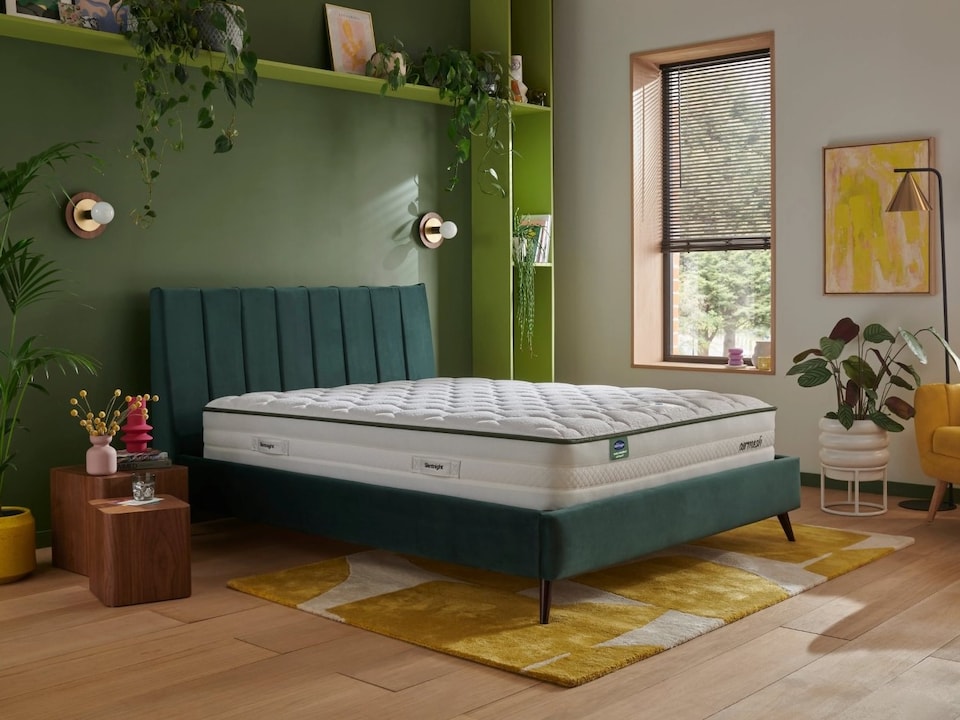 image 1 of Silentnight Airmesh 1600 Comfort Mattress Double | White | Double