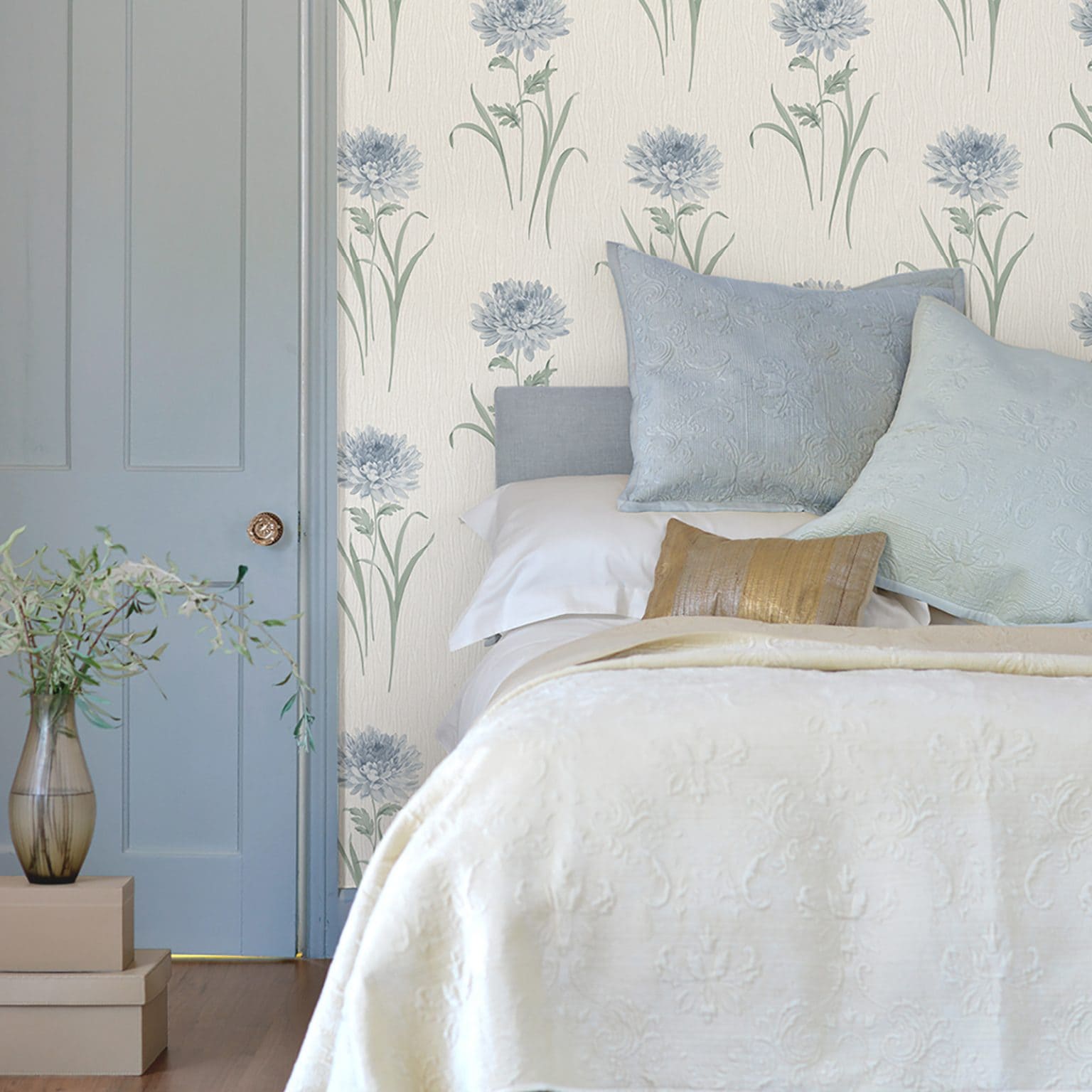 Textured Floral Wallpaper Cream Blue Chrysanthemum Vinyl Classic Feature Wall