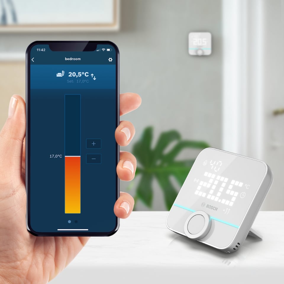 image 1 of Bosch Smart Home Room Thermostat II