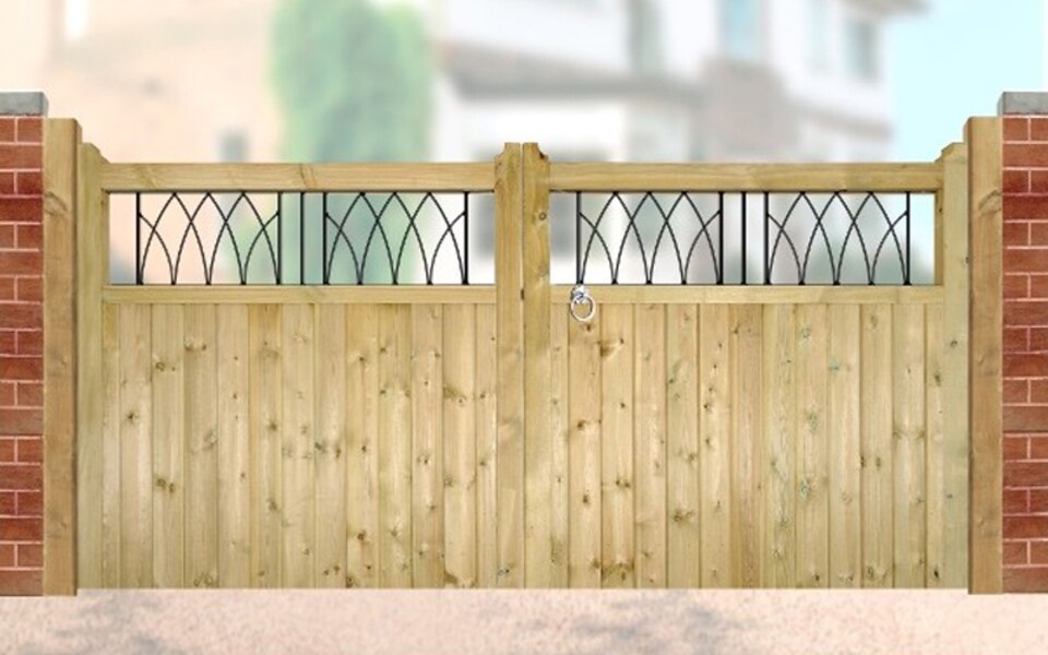image 1 of Windsor Low Double Driveway Gate - Pressure Treated Scandinavian Redwood - W3000 x H1200 mm | Brown | 1