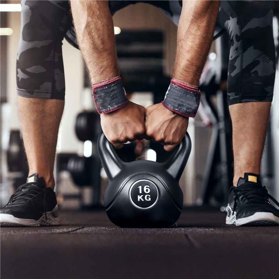 image 1 of Yaheetech 16kg HDPE Coated Kettlebell with Ergonomic Handle | Black | 16