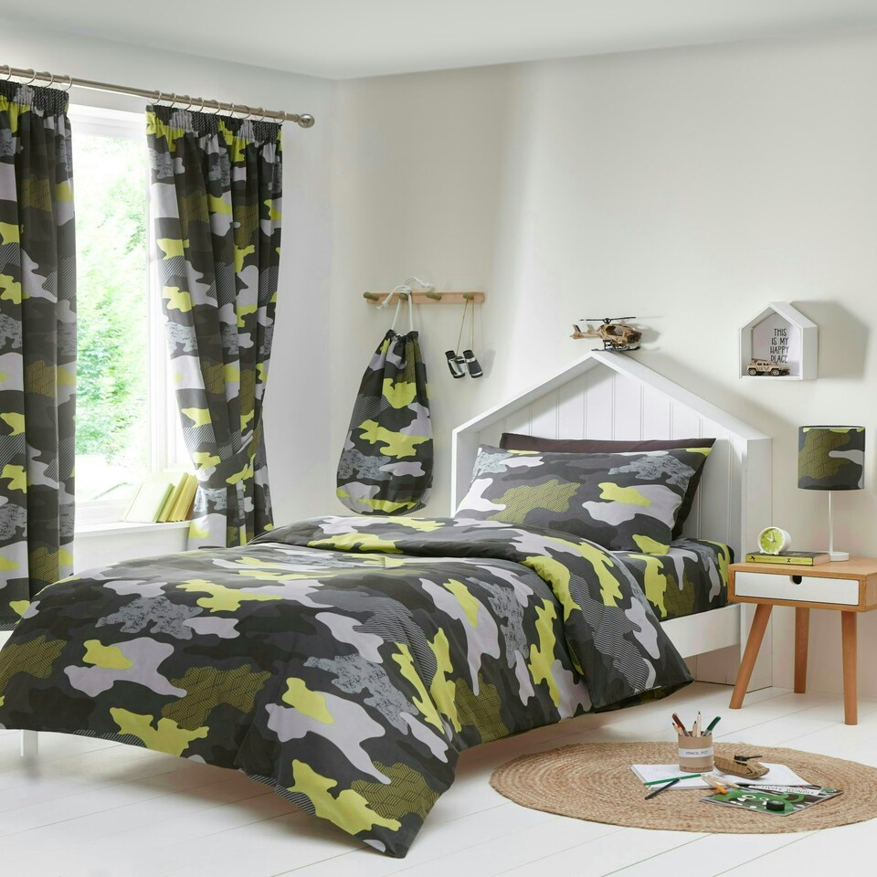 image 1 of Camo Double Fitted Sheet