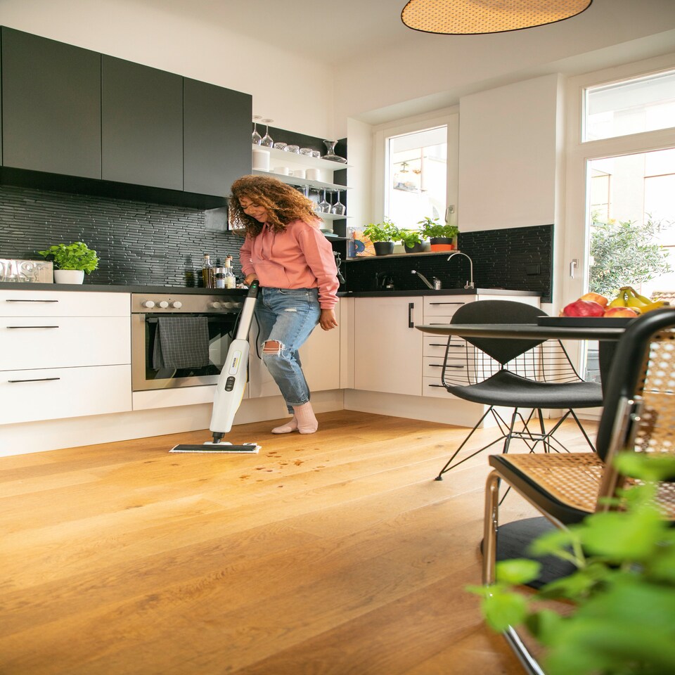 image 1 of Kärcher SC 3 Upright Steam Cleaner