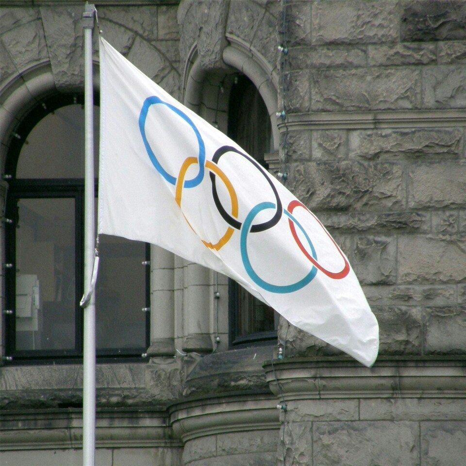 image 1 of Olympic Flag 5x3ft With Eyelets Multi