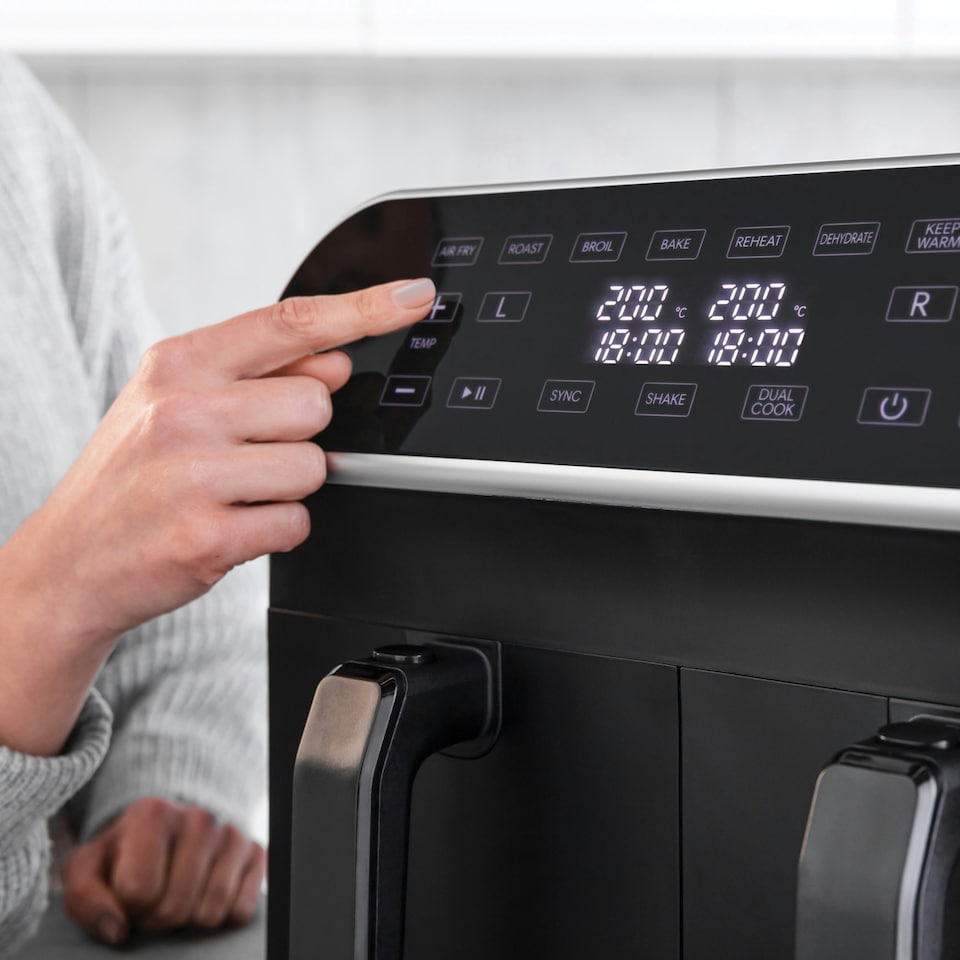 image 1 of Statesman SKAF08017BK Digital Dual Zone Air Fryer, 8 Litre, Black