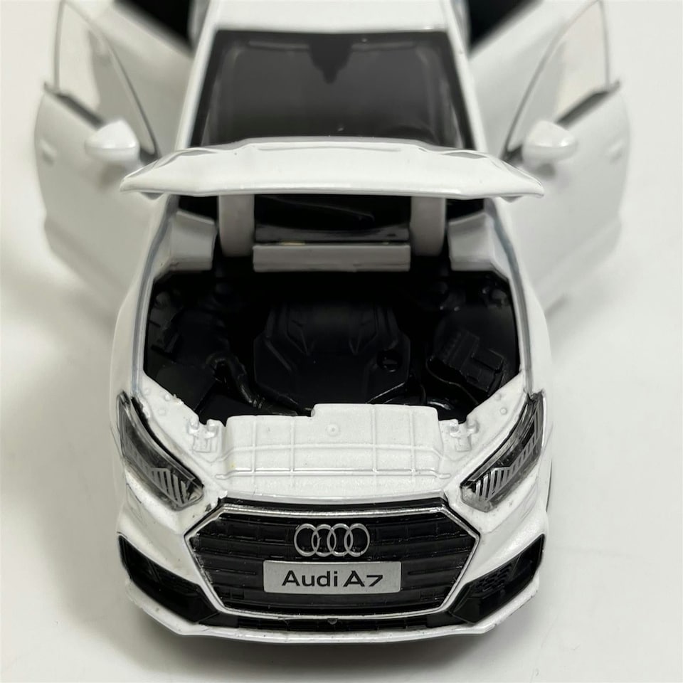 image 1 of Audi A7 White LHD Light and Sound 1:32 Scale Tayumo 32140017
