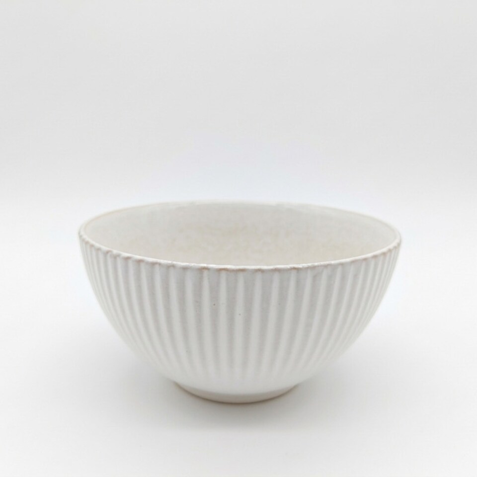 image 1 of Reactive Cream Glaze Dinnerware Cereal Bowl 4pc Set 15cm