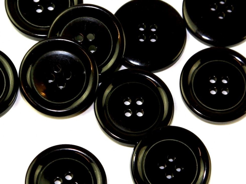 Minerva Brown Round Plastic Coat Buttons for Dressmaking - 28mm - per value pack of 100