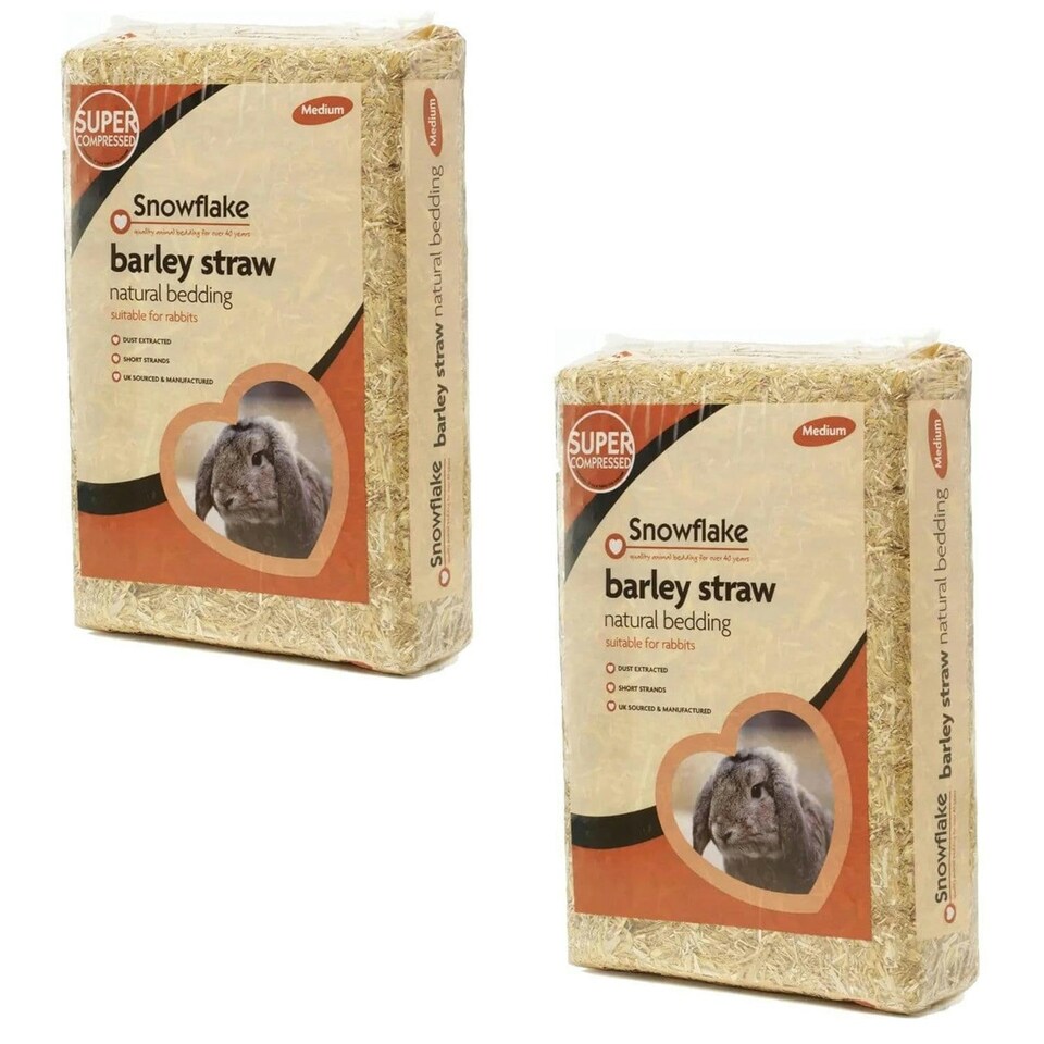 image 1 of 1 Bag Of 3kg Extra Soft Barley Snowflake Natural Pet & Animal Bedding Chopped For Comfort