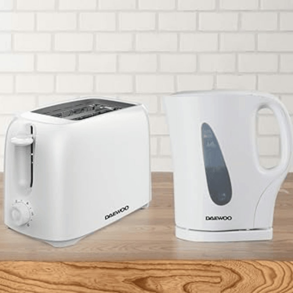 image 1 of Daewoo Essentials 2 Slice Toaster & Kettle Set-White | White
