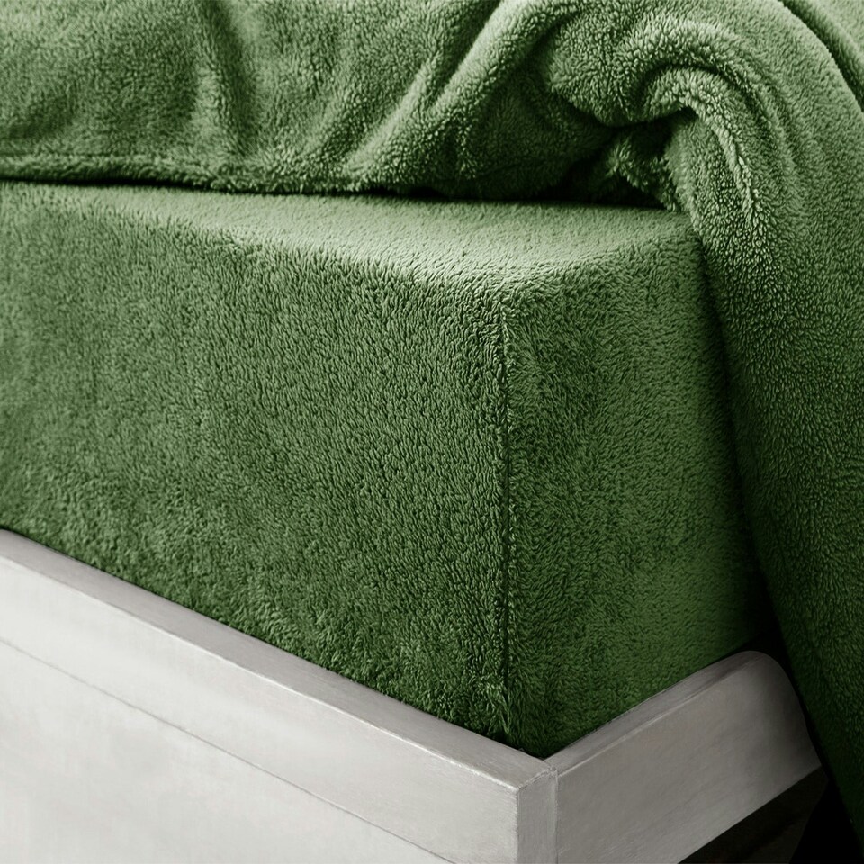 image 1 of Velosso Teddy Fleece Warm and Cosy Fitted Sheet Red | Red | King