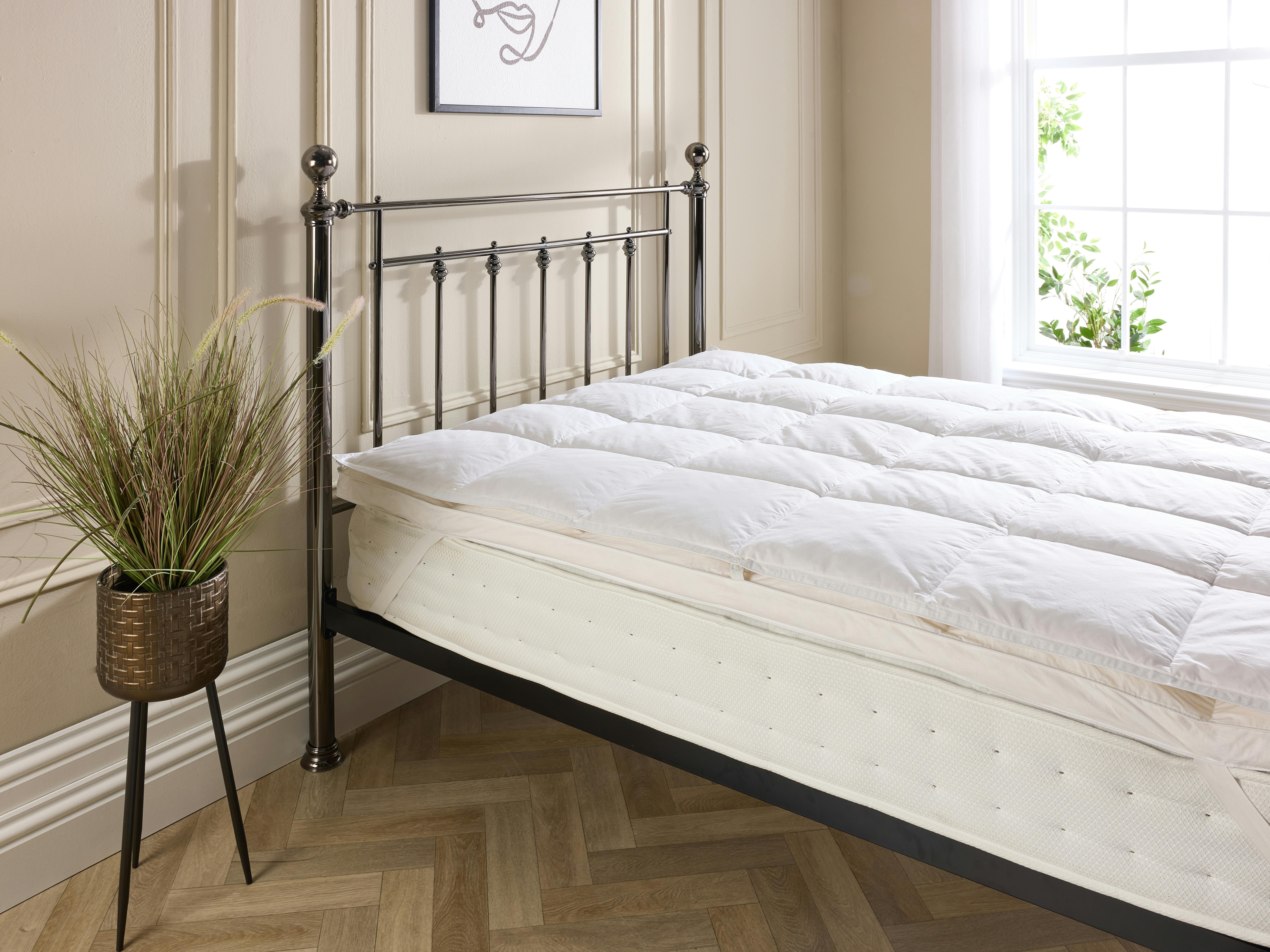 Goose Feather & Down Mattress Topper White Double