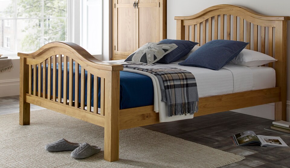 image 1 of 6ft Super King Real oak,Chunky, Curved, Solid,strong,wood bed frame.High foot end wooden bedstead