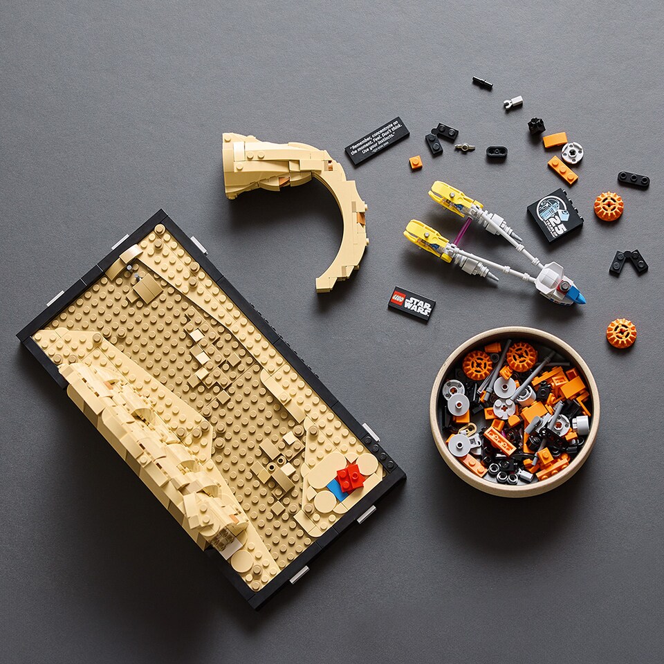 image 1 of LEGO 75380 Star Wars Mos Espa Podrace Diorama