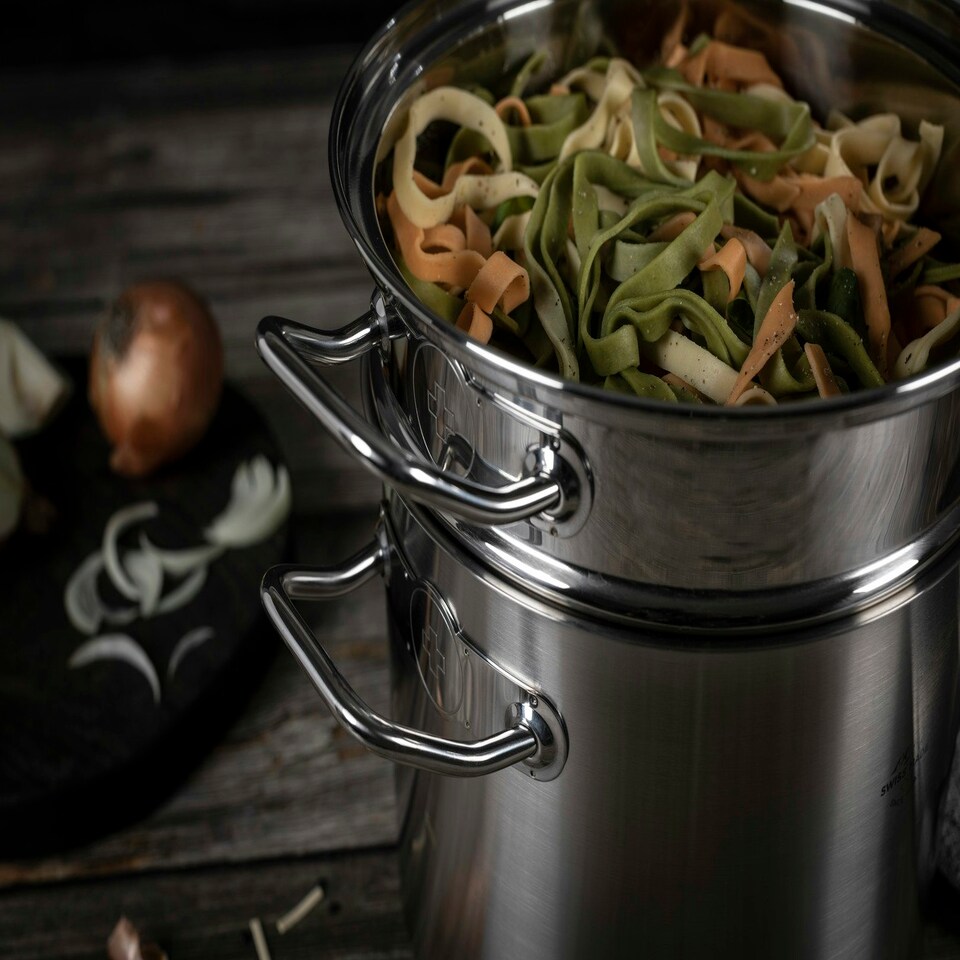 image 1 of Montreux Pasta Pot with Insert 6.5L 22cm